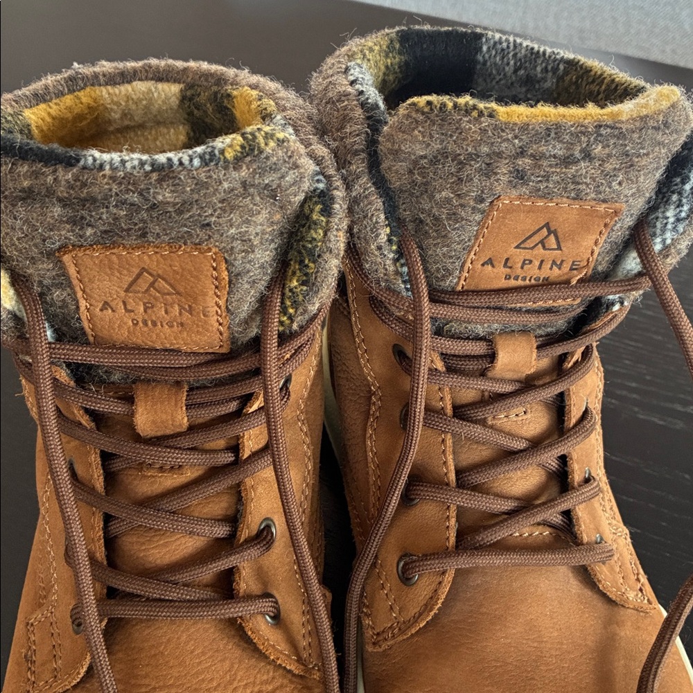Alpine Design waterproof boot Size 9.5 - Picture 2 of 9